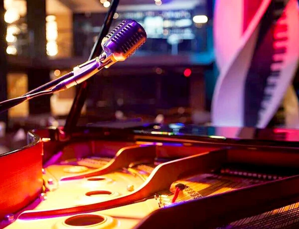 Mezzo Classic House Club