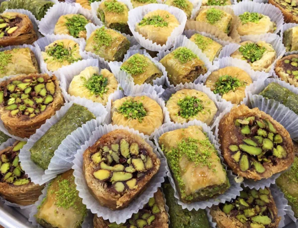 Այնթապ ռեստորան և հրուշակեղեն