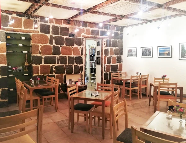 Արտ Բրիջ գրախանութ-սրճարան