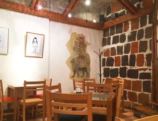 Արտ Բրիջ գրախանութ-սրճարան