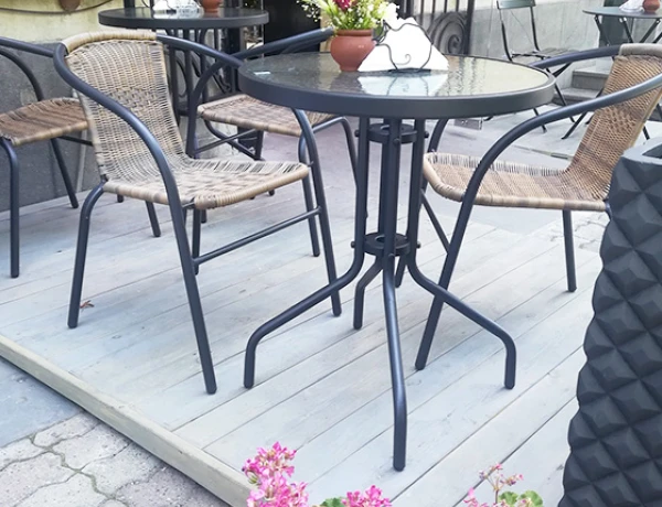 Արտ Բրիջ գրախանութ-սրճարան