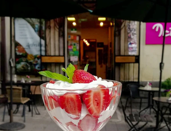 Արտ Բրիջ գրախանութ-սրճարան