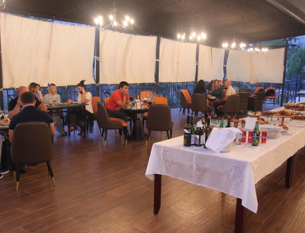 Вайн Корнер