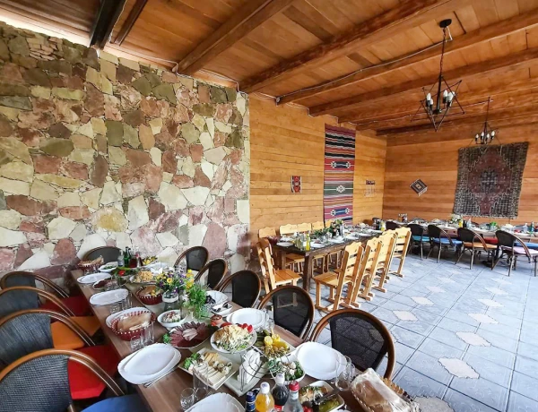 Г.А.Т.А. Дом сад-закусочная