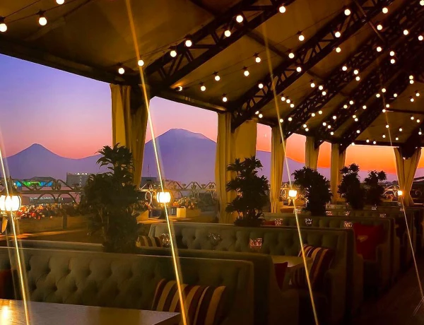 Մոնմարտր ռեստորան-կոկտեյլ-բար