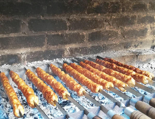 Гарни Рест Хост