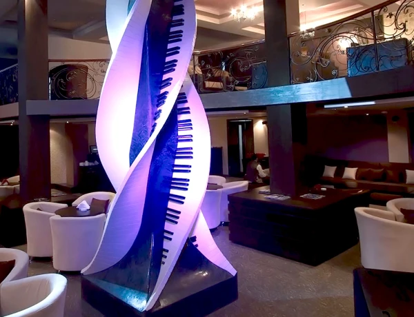 Mezzo Classic House Club