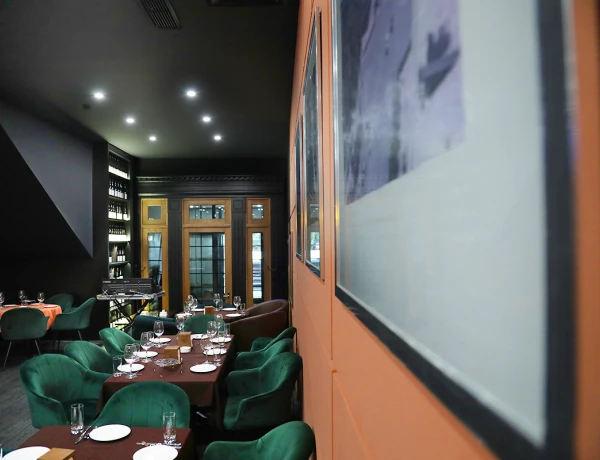 Հին Անի Մյուզիք Հոլ