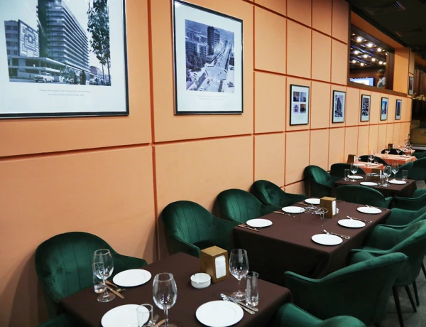 Հին Անի Մյուզիք Հոլ