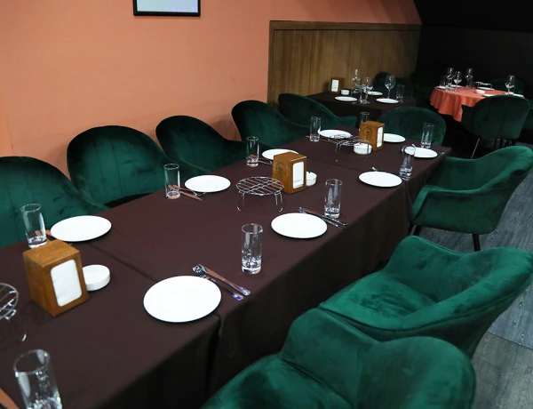 Հին Անի Մյուզիք Հոլ