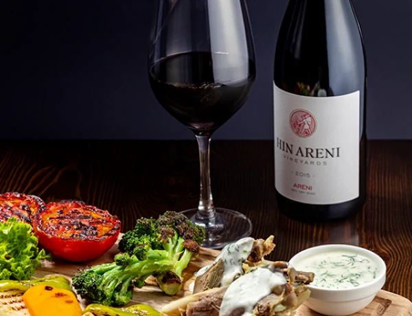 Հին Անի Մյուզիք Հոլ