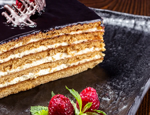 Հին Անի Մյուզիք Հոլ