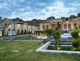 Landsch Lounge Bar & Ruhezone