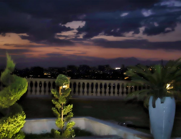 Lanj Lounge Bar & RestArea