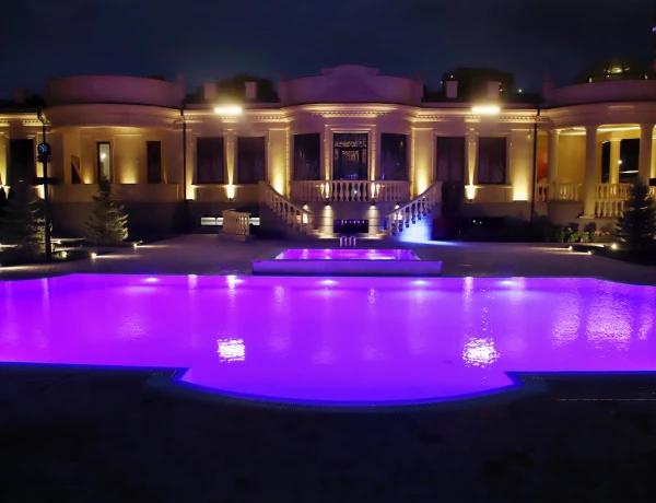 Lanj Lounge Bar & RestArea