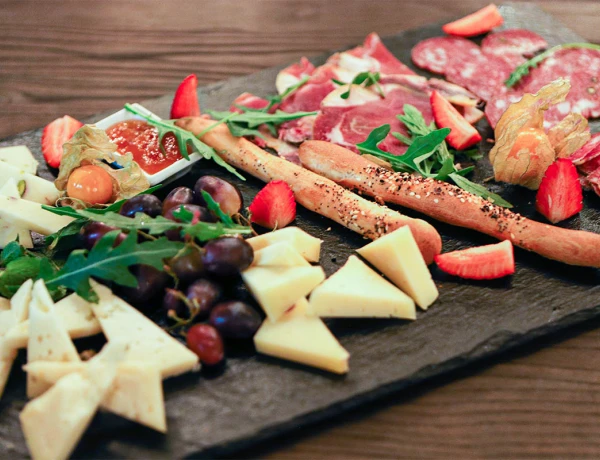 Ֆիշ Հաուս էնդ Գրիլ-Բար