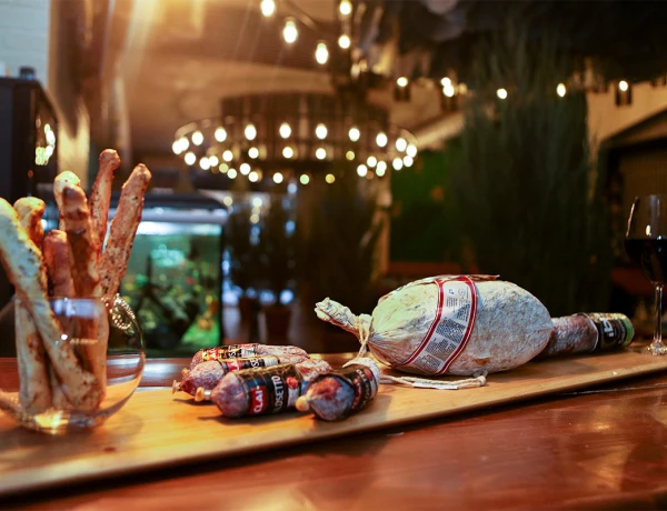 Ֆիշ Հաուս էնդ Գրիլ-Բար