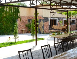 Gastro-cour Arman Hakhverdyan