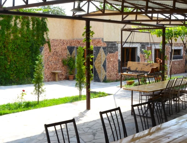 Гастро-двор Арман Ахвердян