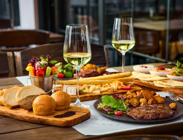 Smoking Chef Grill & Wine