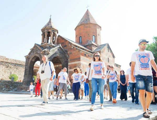 Ճամփորդություն դարերի խորք