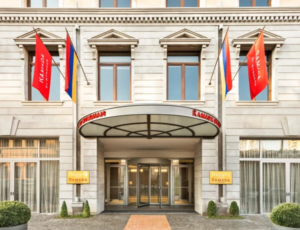 Salle Mûre (Ramada Hotel and Suites by Wyndham Erevan)