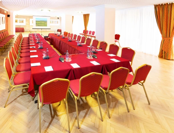 Nairi-Halle (Hotel Ani Plaza)