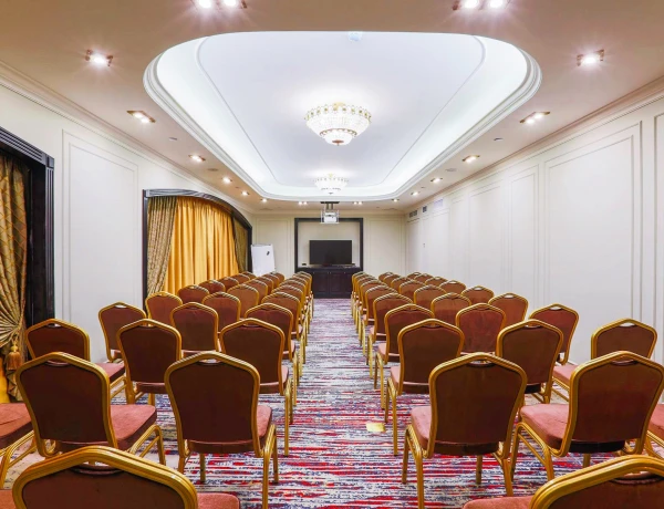 Sala conferenza (Golden Palace Hotel Yerevan)