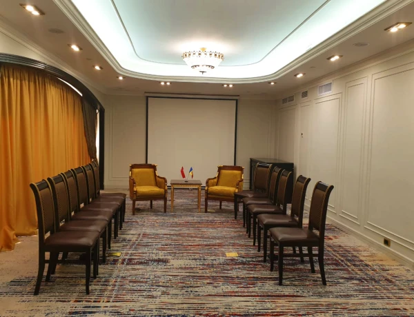 Sala conferenza (Golden Palace Hotel Yerevan)