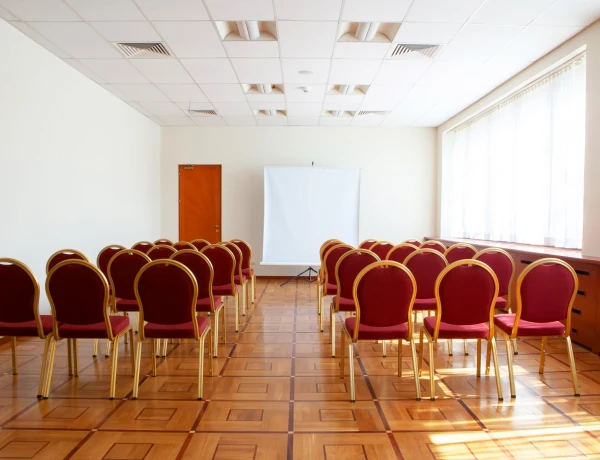 Eghishe Charents hall (President hotel)