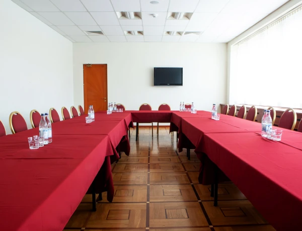 Eghishe Charents hall (President hotel)