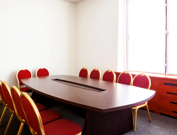 Sala Vahan Teryan (Hotel President)