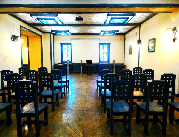 Noy hall (Ararat hotel)