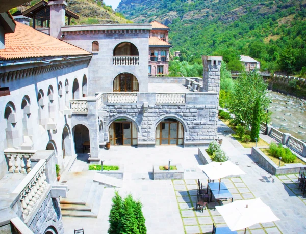 Conference hall (Tufenkian Avan Dzoraget hotel)