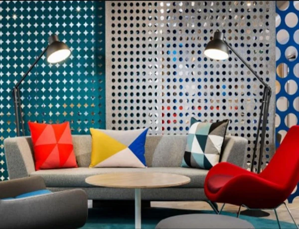 Sala Masis (Hotel Holiday Inn Express Yerevan)