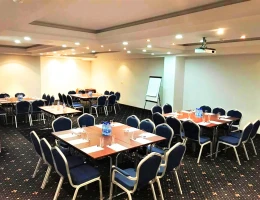 Կոնֆերանս սրահ (Իմպերիում Պլազա բիզնես կենտրոն)