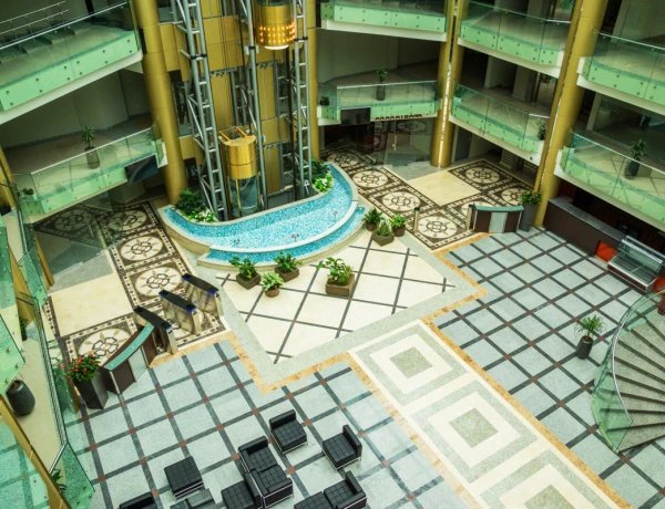 Mantaschow-Ballsaal (Businesszentrum Elite Plaza)