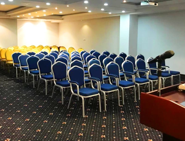 Sala conferenze (Centro affari Imperium Plaza)