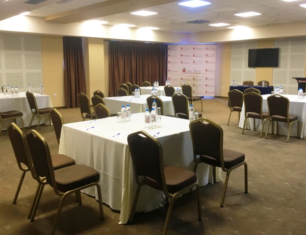 Mantaschow-Ballsaal (Businesszentrum Elite Plaza)