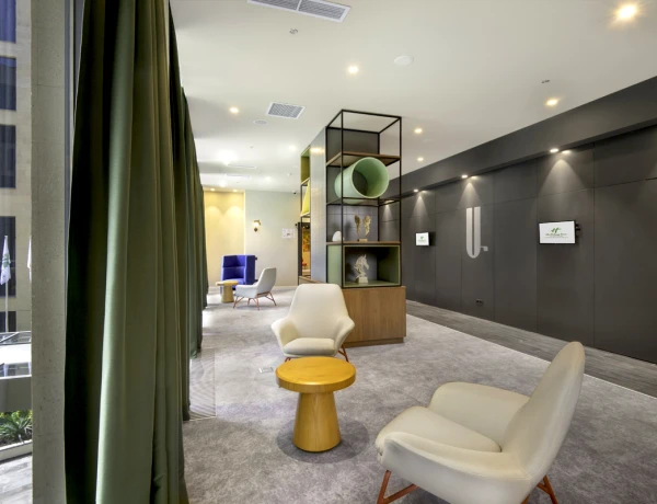 Halle Artaschat (Hotel Holiday Inn Eriwan – Republic Square)