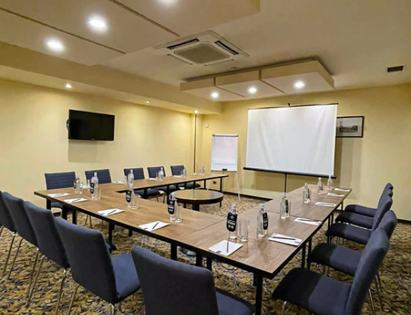 Sala Khorenatsi (Hotel Nazionale)