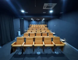 Kinosaal (Hostel 11+1 by TUMO)