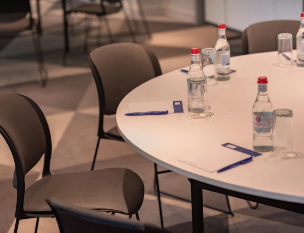 Sala Masis (Hotel Holiday Inn Express Yerevan)